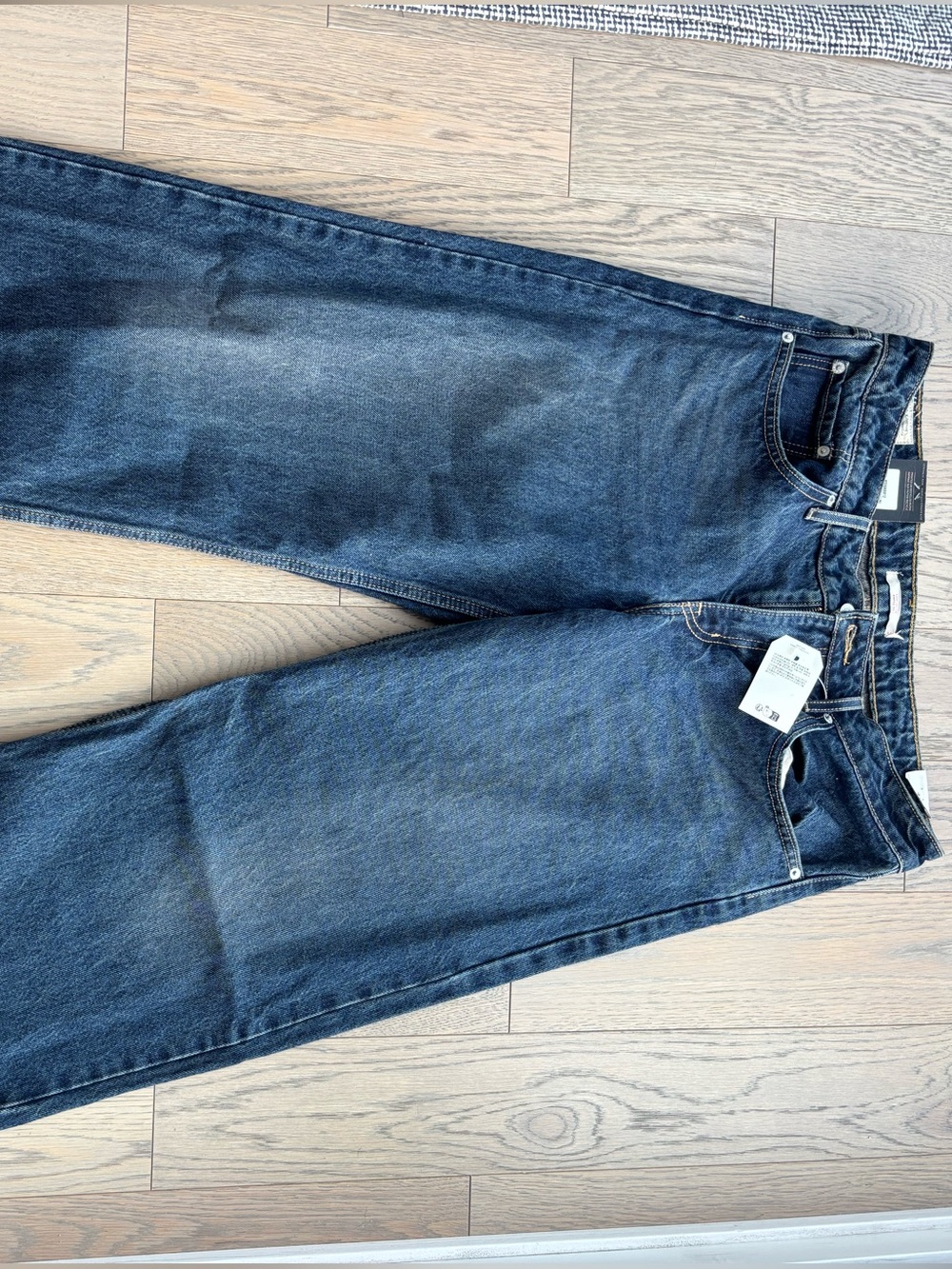 Levi's Women's Slim Straight Jeans in Dark Blue Wash